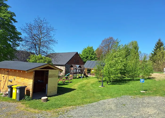 Camping, Zabierz Wlasny Namiot Kameralne Pole Namiotowe Z Basenem Kinem Plenerowym Miejscem Na Ognisko I Placem Zabaw Zywe Zwierzeta Agroturystyka