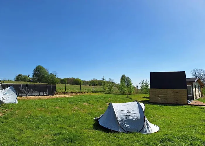 Camping, Zabierz Wlasny Namiot Kameralne Pole Namiotowe Z Basenem Kinem Plenerowym Miejscem Na Ognisko I Placem Zabaw Zywe Zwierzeta Agroturystyka