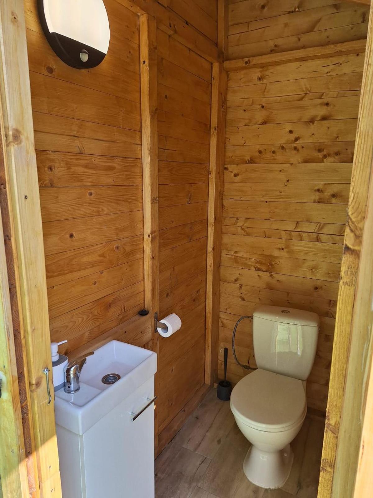 Camping, Zabierz Wlasny Namiot Kameralne Pole Namiotowe Z Basenem Kinem Plenerowym Miejscem Na Ognisko I Placem Zabaw Zywe Zwierzeta Campingplatz *